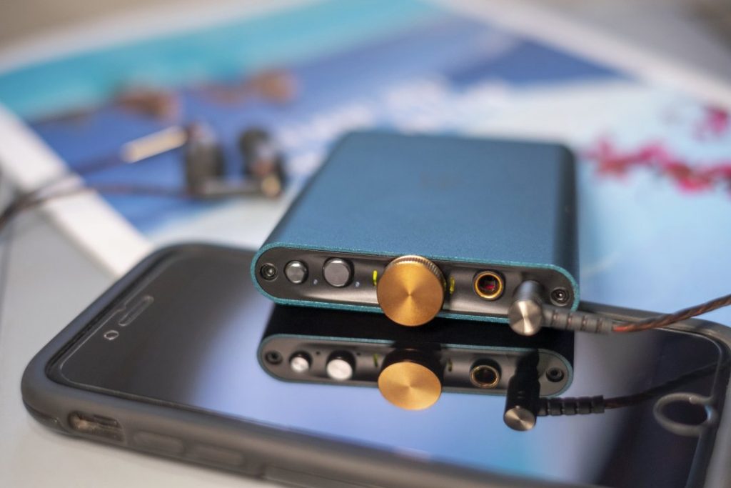 iFi introduces Hip DAC - iiWi reviews