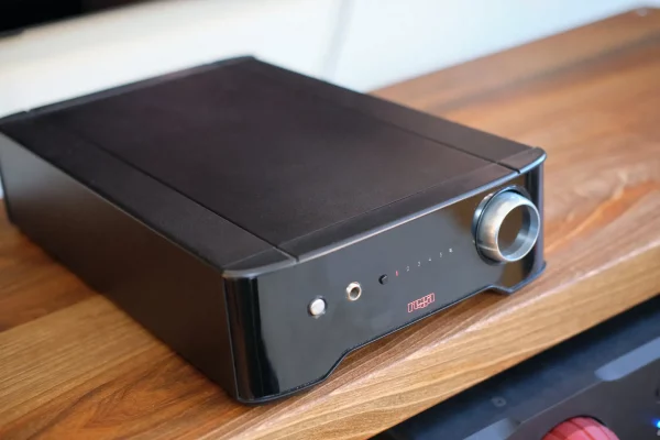 Rega Brio Amplifier – If You’re Tired of Clinical Sound